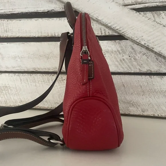 Genuine Vintage Dooney & Bourke Red Leather Pebbled Classic Zip Backpack - Picture 3 of 9